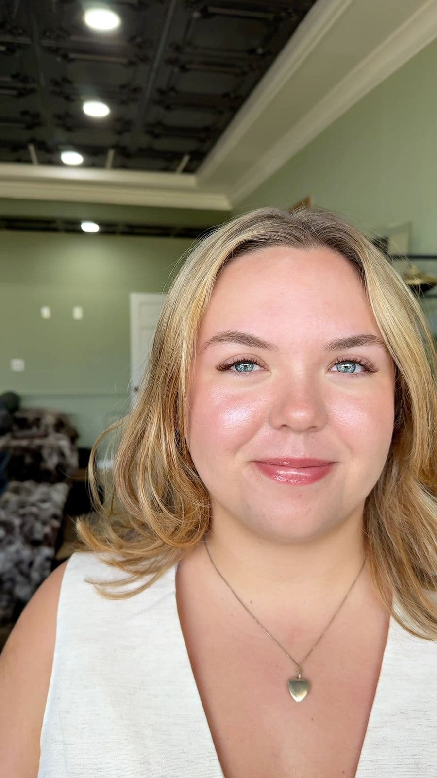 Anyse Pinto β Brown Lashes